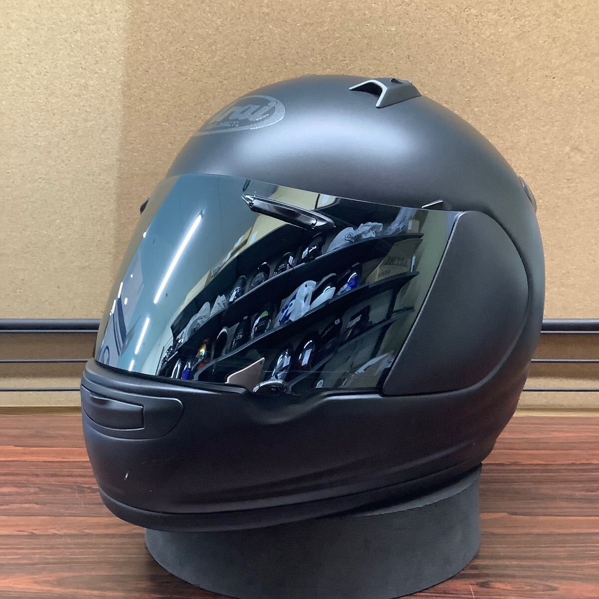 【中古品】美品 アライ フルフェイスヘルメット QUANTUM-J XLサイズ　Arai ヘルメット マットブラック _画像1