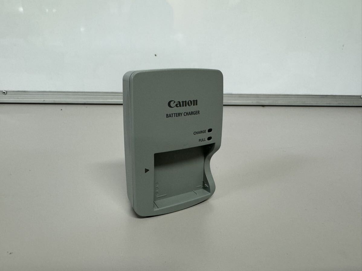 S203)純正 充電器 Canon CB-２LY （NB-6LH、NB-6Lバッテリー用）_画像1