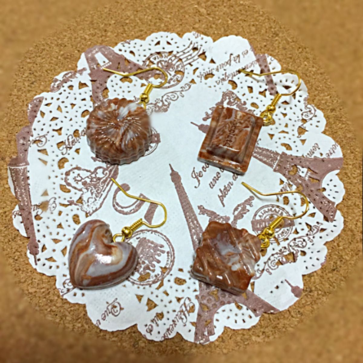 10種のチョコレートネックレス　ハンドメイド