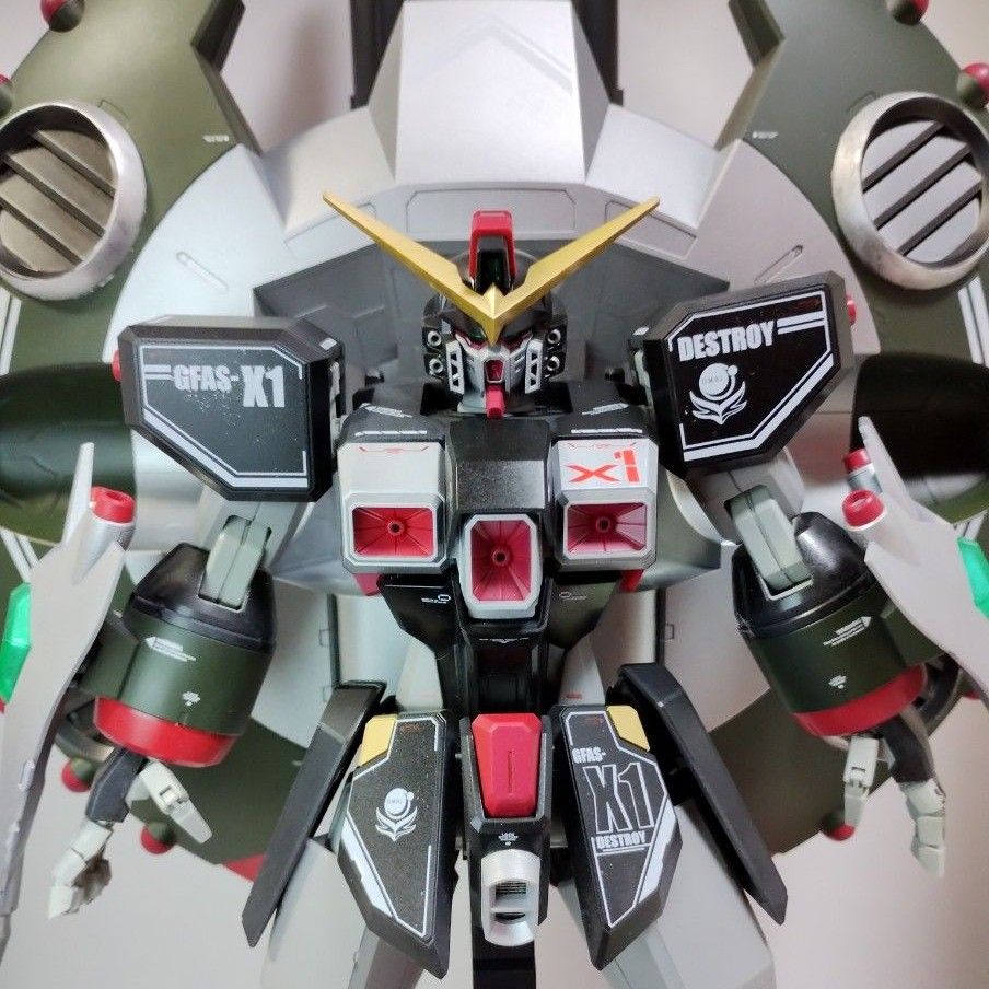 HG 機動戦士ガンダムSEED　デストロイガンダム　ビグ・ザム風 ガンプラ 完成品　塗装済み