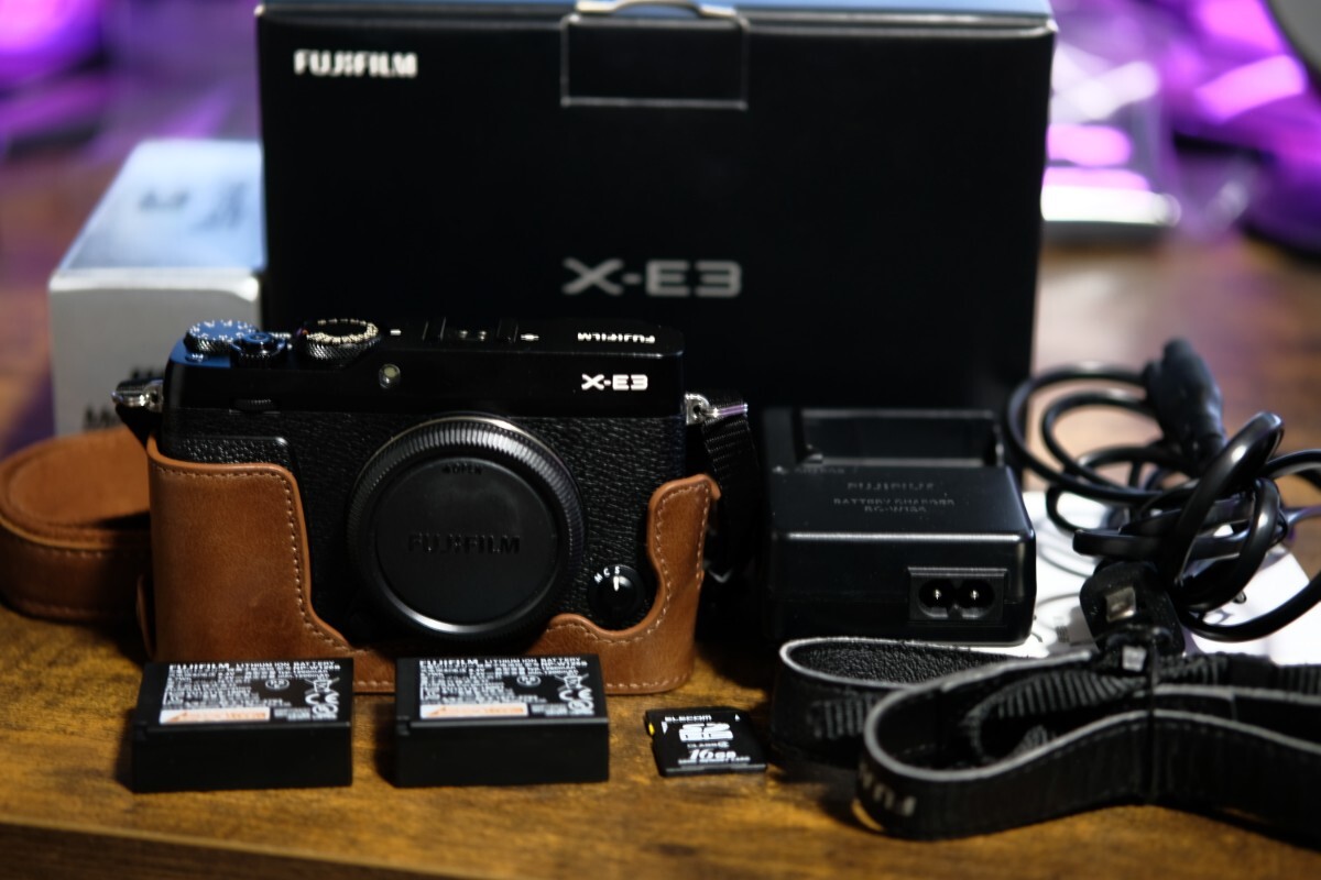  прекрасный товар Fuji Film FUJIFILM беззеркальный однообъективный камера X-E3 корпус черный X-E3-B натуральная кожа кожанный кейс ремешок рабочий товар предварительный аккумулятор 