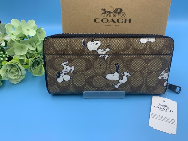 コーチ COACH 長財布 財布 レディース メンズ カーキ スヌーピー プレゼント 贈り物 シグネチャー ロング ジップ 新品 未使用 C4327 A214