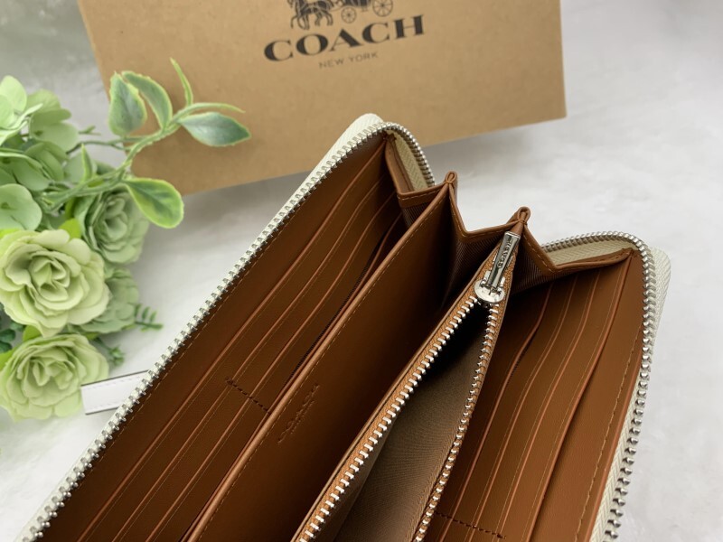 コーチ COACH 長財布 財布 レディース レインボー プレゼント 贈り物 ギフト ロング ジップ ブランド 新品未使用 ファッション C4537 A210Z