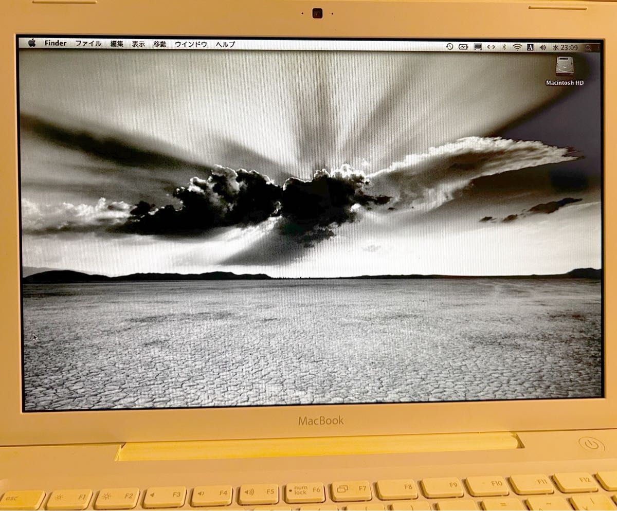 MacBook 2.16GHz (Mid 2007)【中古完動品】