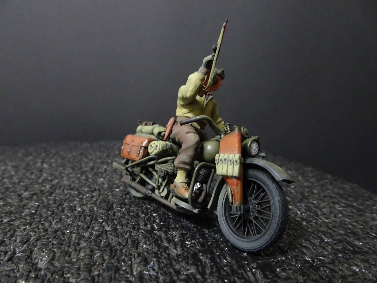 １/35 TAMIYA. 軍用バイク（完成品）の画像3