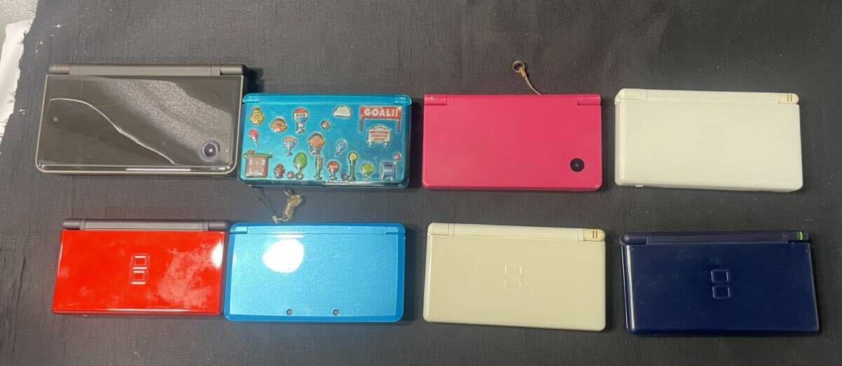 【ジャンク含む】Nintendo 任天堂 DS DSI DSILL DSLight 3DSゲーム機 ジョーカー 攻略ブック 充電器 ソフト モンハン まとめ 0516-115(10)_画像7