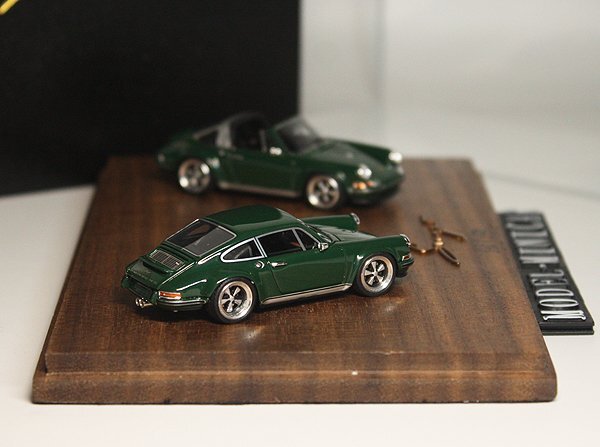 ▲2台！世界限定199台！TP 1/64 ポルシェ Porsche 911 Singer Targa Dark Green 新品 Resin Modelの画像2