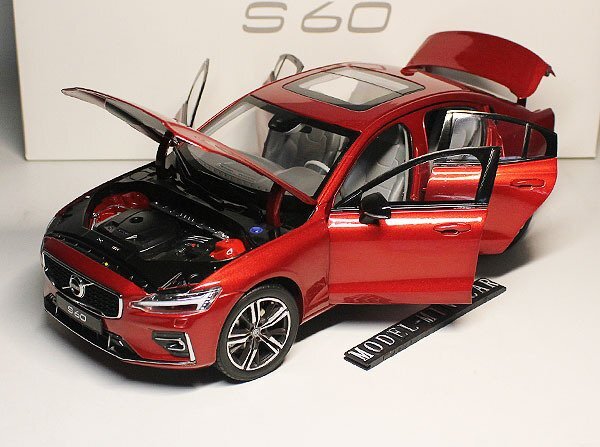 ▲超希少！赤！VOLVO特注 1/18 ボルボ NEW S60 2020 新品_画像1