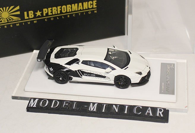 ▲世界限定999台！Matt White Black！ONEMODEL 1/64 ランボルギーニ Aventador LP700 Liberty Walk LB Works ONE MODELの画像4