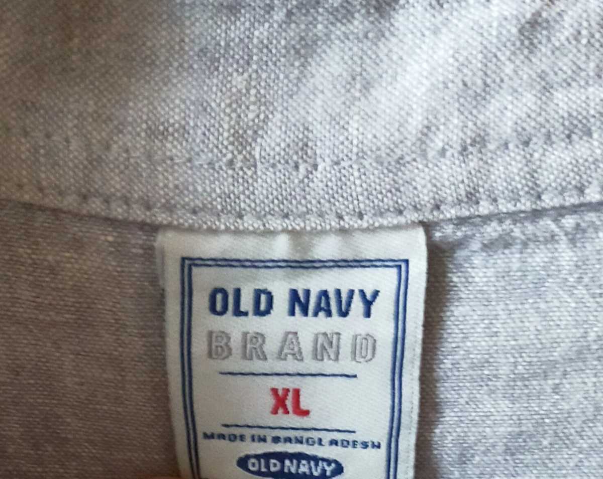 OLD NAVY ライトグレーの大きめ半袖シャツ XLの画像5