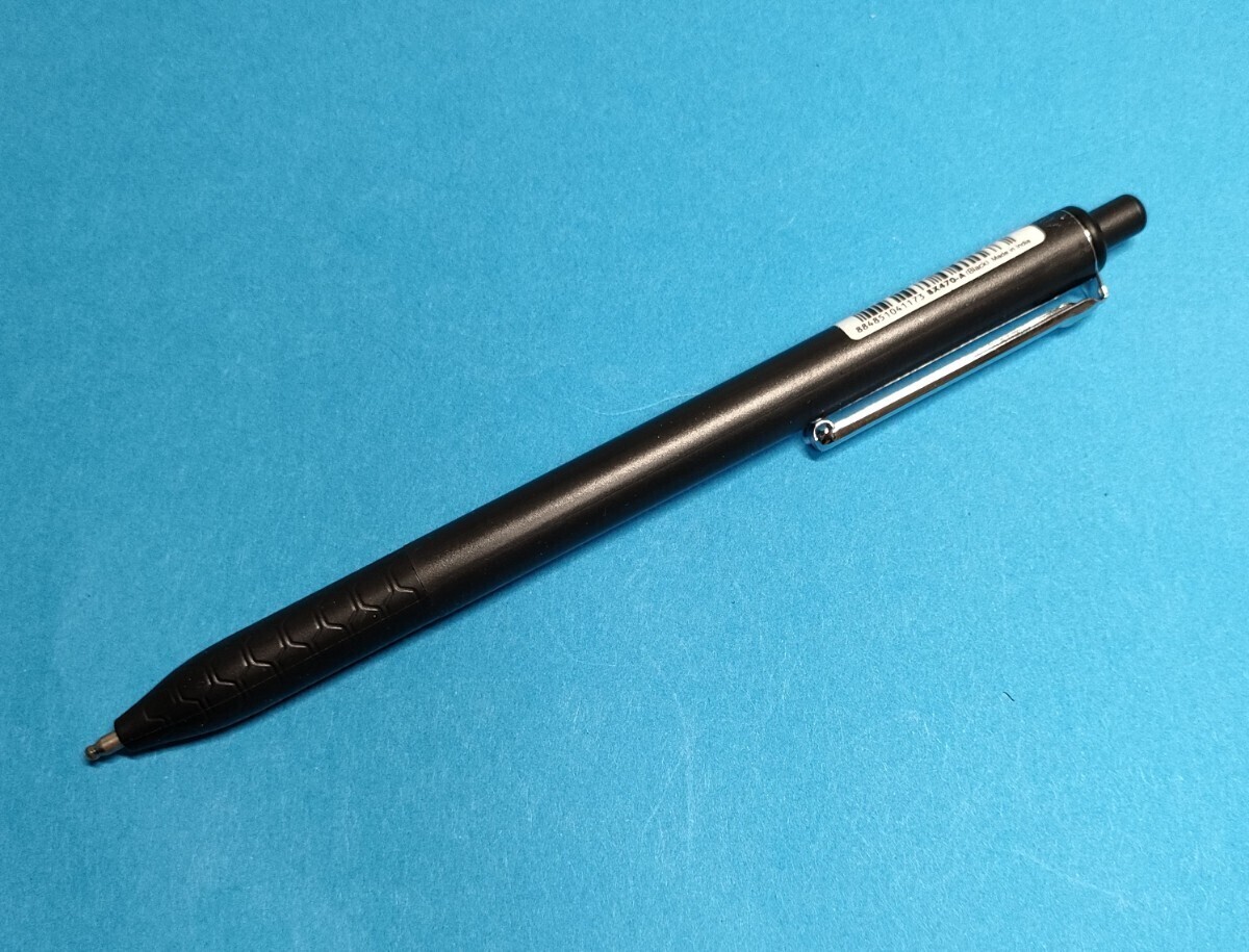 ぺんてる Pentel iZee 海外製品 単色ボールペン 低粘度 黒色 1.0mm リフィル付き ハニカムフィンガーグリップ②_画像2