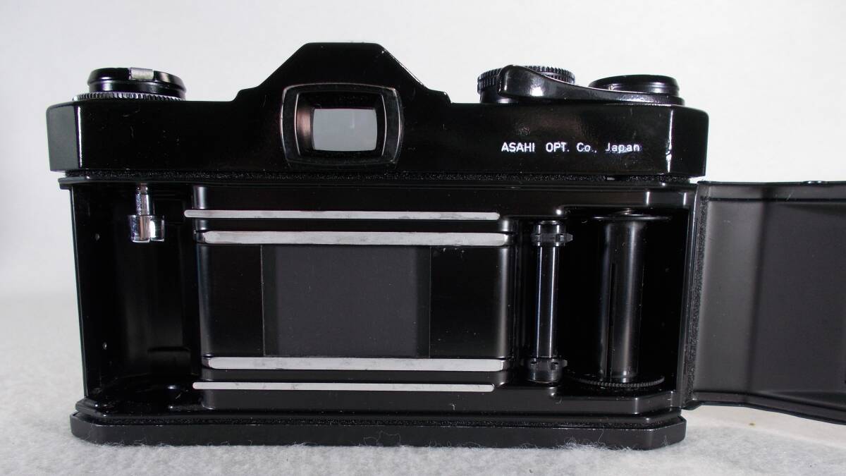 フィルムカメラ 整備済 完動品　Pentax SP + レンズ f1.8　55mm　R820_画像7