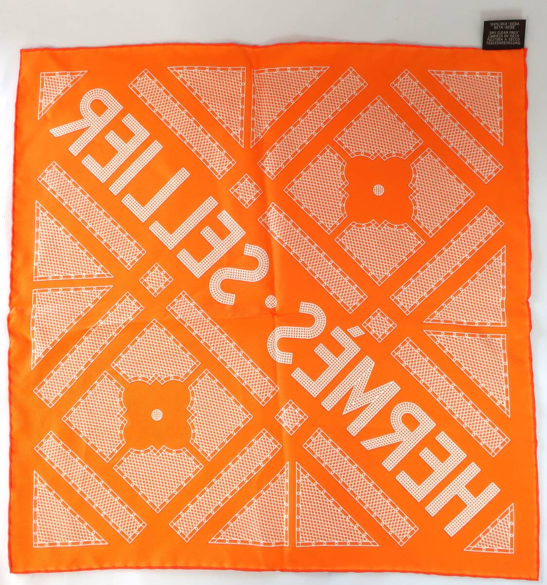 【美品】HERMES エルメス カレ40 SELLIER セリエ オレンジ系 シルク100% 総柄 ハンカチ スカーフ_画像2