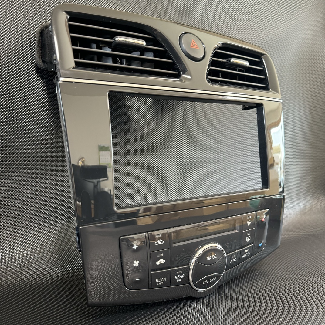 セレナ C26 オーディオパネル ナビパネル エアコン吹き出し口 セレナ C26 オーディオパネル ナビパネル エアコン吹き出し口
