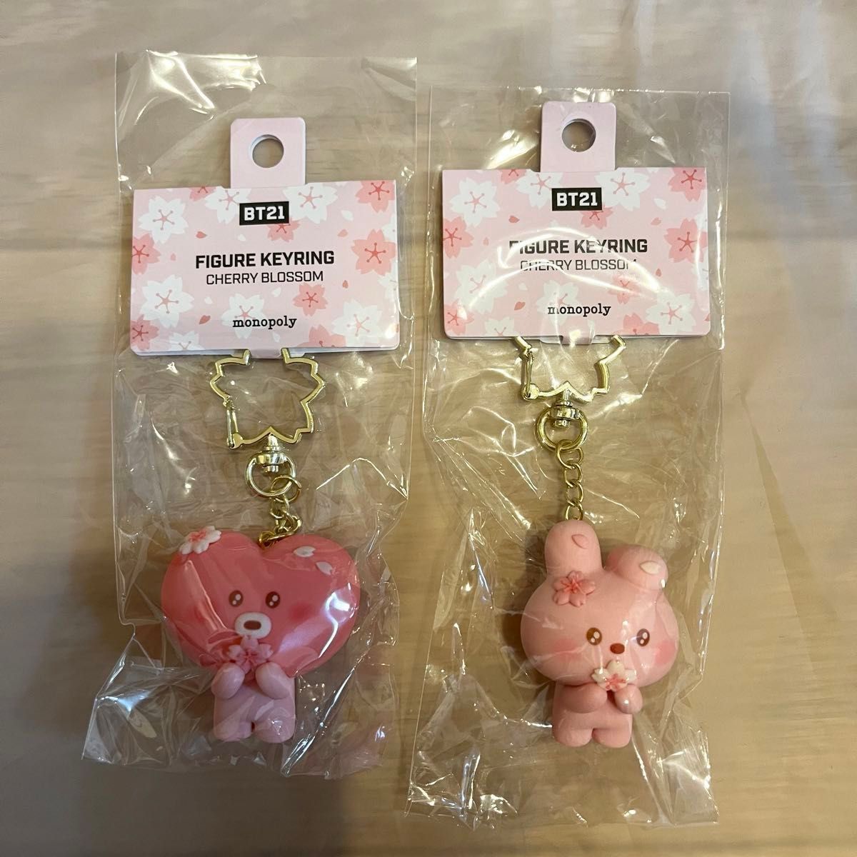 TATA COOKY BT21 CHERRY BLOSSOM FIGURE KEYRING 2個セット