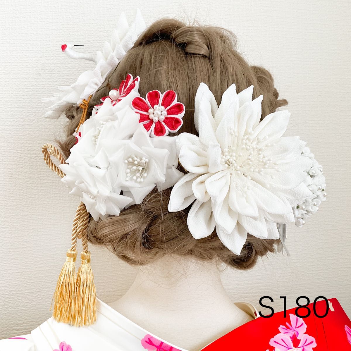 つまみ細工髪飾り 白赤 花嫁 簪 鶴 花 ちりめん・羽二重 金 つまみ細工髪飾り 白赤 花嫁 簪 鶴 花 ちりめん・羽二重 金