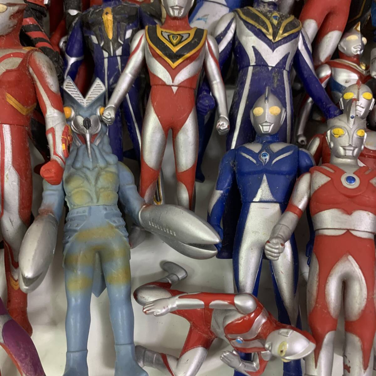 大量 まとめ バンダイ ウルトラマン ソフビ人形 怪獣 仮面ライダー スーパー戦隊 ヒーロー 特撮 円谷プロ フィギュア 昭和レトロ おもちゃ_画像10