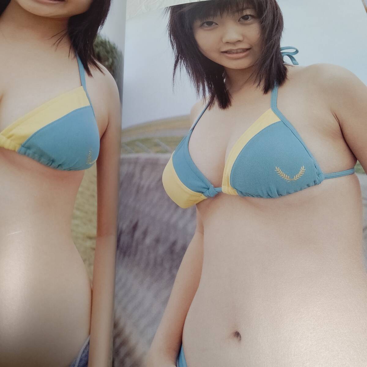 初版 帯付き 吉田亜咲1st写真集 よろしくおねがいします。吉田亜咲です。16歳のトキメキ　グラビア アイドル 水着 ビキニ_画像3