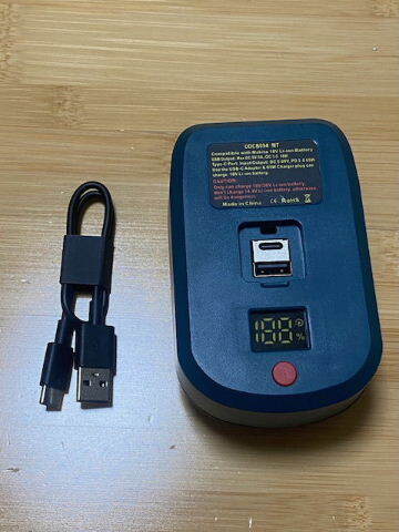 格安 マキタ仕様バッテリー対応 変換アダプター 18vリチウムイオン対応 USB タイプA タイプC 残量液晶表示の画像1