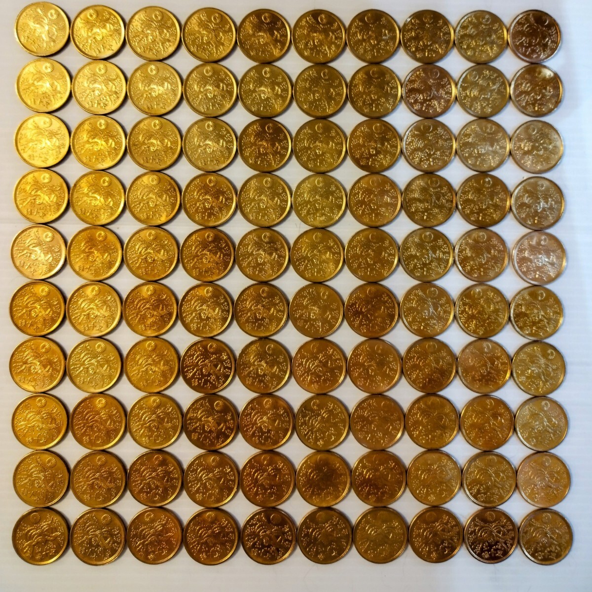 D33 ② unused ~ ultimate beautiful goods ~ beautiful goods large 50 sen yellow copper coin 100 sheets 