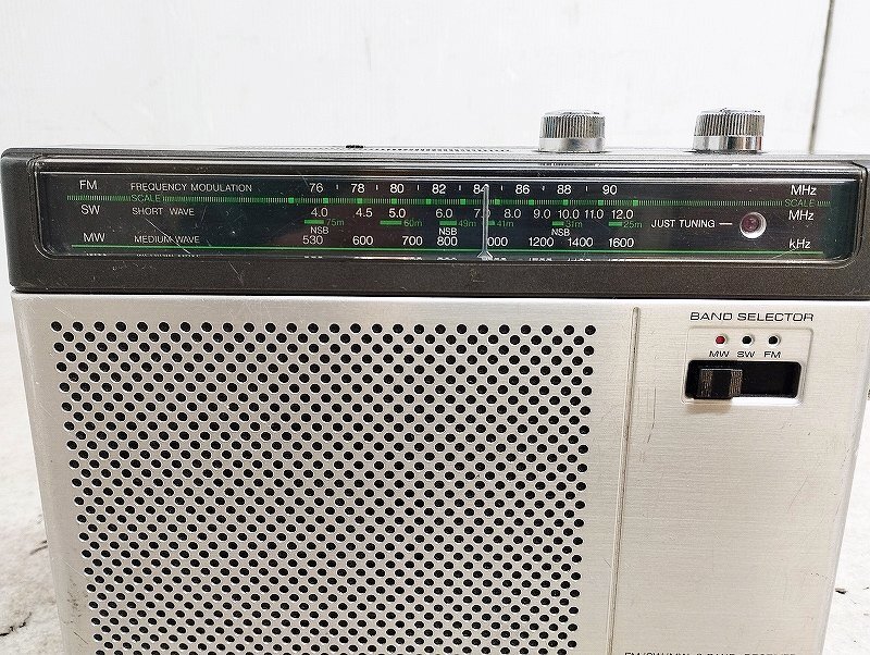 東芝 FM/SW/MW 3バンドラジオ RP-1540F ジャンク_画像5