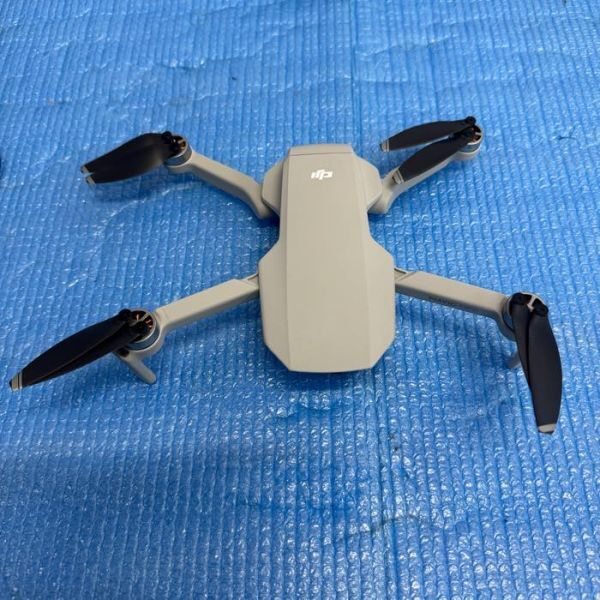 ◆現状品◆ DJI MAVIC MINI　FLY MORE COMBO ドローン 空撮 バッテリー 送信機 ※ホバリング不良あり mc01066262_画像4