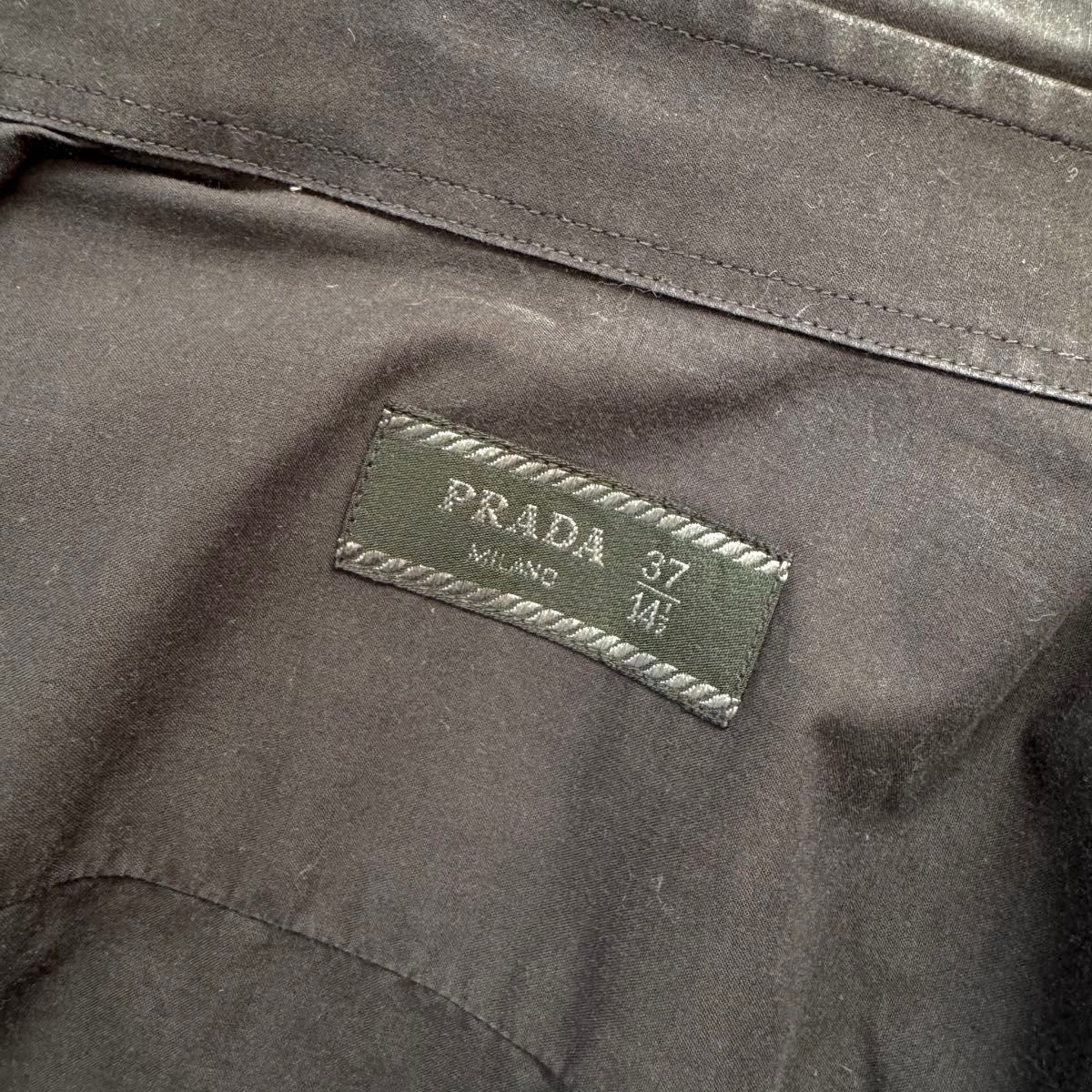 PRADA 37サイズ　ドレスシャツ　コットン100% 黒　used クリーニング済　全体色褪せありのため訳あり　プラダジャパン