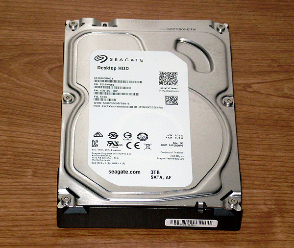 ★ 3TB ★ Seagate Desktop HDD【 ST3000DM001 】FW:CC26 良品 ★V28_見た目の同じ写真を流用（SN、他違います）