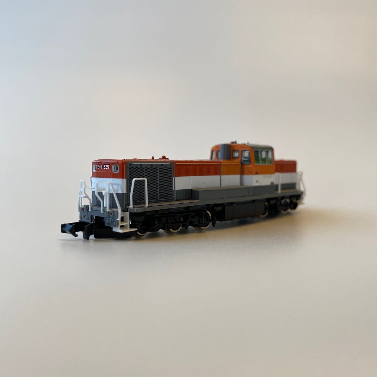 TOMIX 2232 JR DE10-1000 shape diesel locomotive (JR cargo specification ) DE10-1529