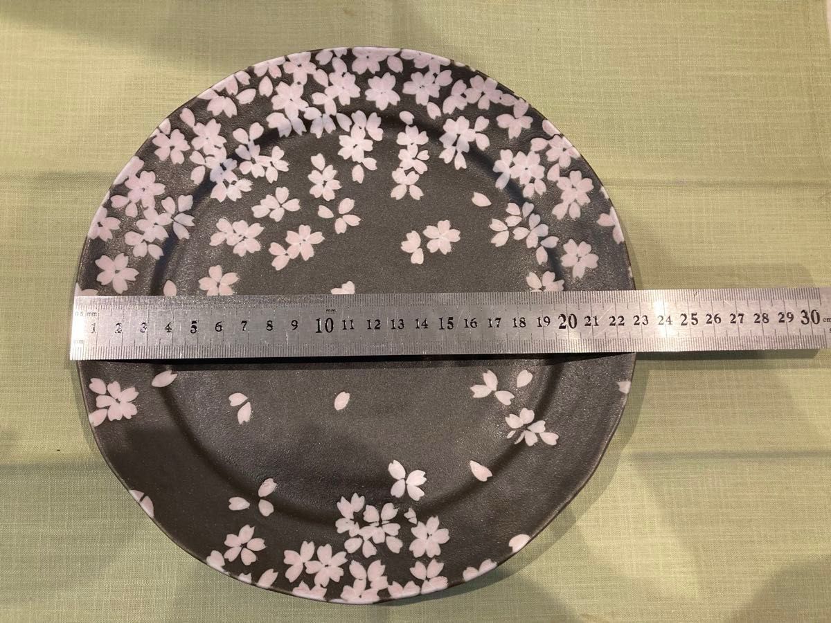 未使用品　中皿　桜　花舞柄　5枚組 丸皿