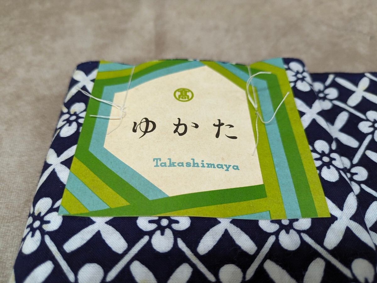 ゆかた 浴衣 反物 生地 三勝染 紺色×白色 綿100％ 和服 和装 和柄 レトロ柄 花柄 リメイク 未仕立て 着物 夏祭り 幅37cm 高島屋 奈良発 _画像8