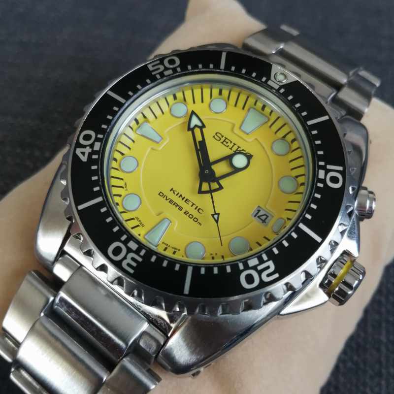 ■SEIKO セイコー　人気モデル イエローベゼル KINETIC DIVER 200m　キャパシタ交換済 ほぼ傷無し美品、即決有り送料込み価格_画像3