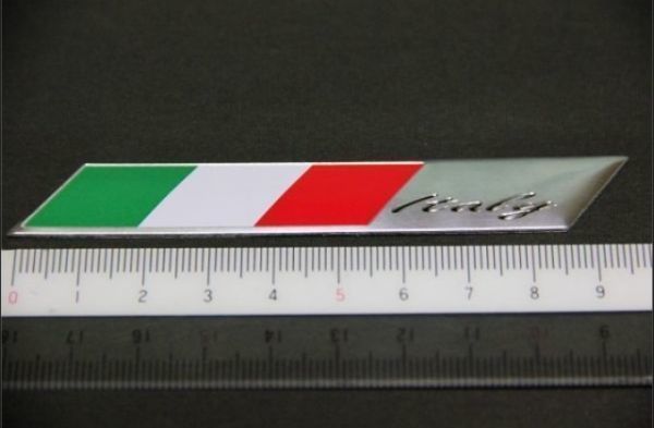 2枚セット 送料無料 イタリア 国旗 アルミ ステッカー シール 筆記体 フィアット アルファロメオ アバルト フェラーリ ポルシェ 車 バイク_画像2