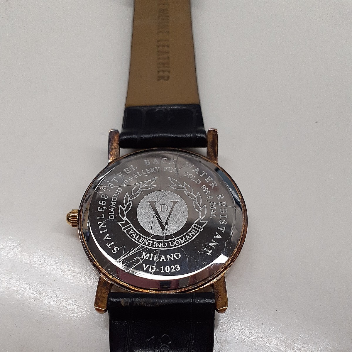 VALENTINO DOMANI バレンチノドマーニ FINE GOLD 999.9 ゴールド文字盤 腕時計 VD-1023 電池切れ動作未確認ジャンク みの画像6