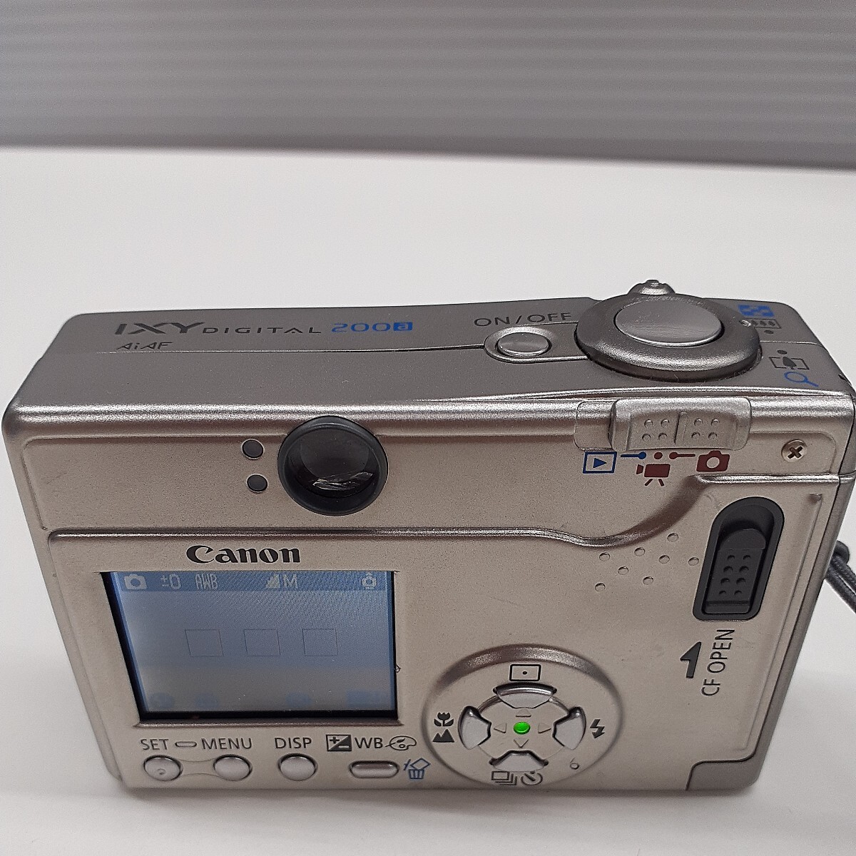 Canon キャノン IXY DIGITAL 200a PC1022 コンパクトデジタルカメラ 箱説明書 充電器など付属 動作品ジャンク　ま_画像4
