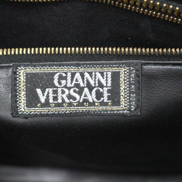  Gianni Versace GIANNIVERSACE shoulder bag - leather × metal material black × Gold type pushed . processing /mete.-sa bag 