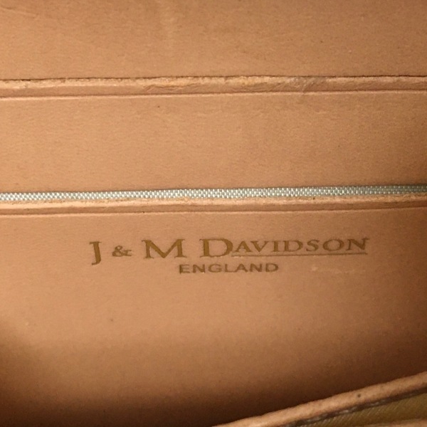 ジェイ&エムデヴィッドソン J&MDavidson - レザー パープル 型押し加工/ラウンドファスナー 財布_画像4