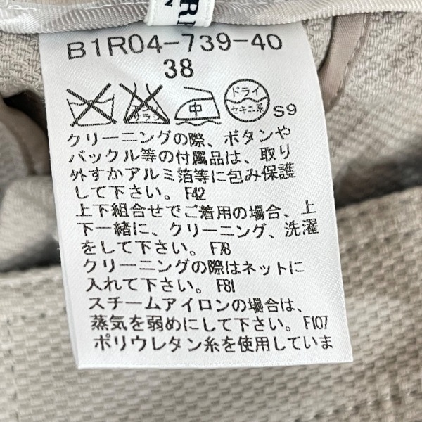 バーバリーロンドン Burberry LONDON パンツ サイズ38 L - ベージュ レディース クロップド(半端丈) ボトムス_画像5