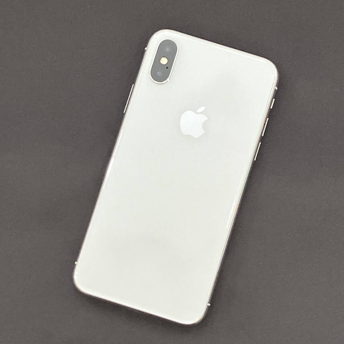 【中古 訳あり】SIMフリー iPhoneX 64GB シルバー MQAY2J/A 利用制限〇 docomo版_画像2