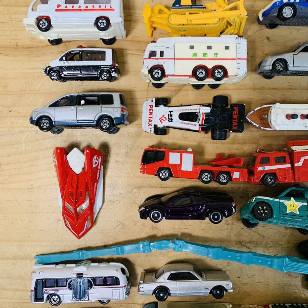 AJ30116 まとめ売り 現状品 TOMICA トミカ ミニカー 車 トラック AJ30116 まとめ売り 現状品 TOMICA トミカ ミニカー 車 トラック