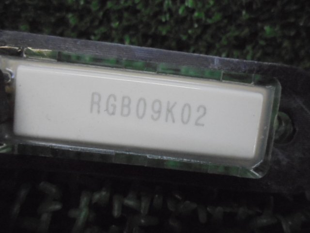 9EL3546HG3-1 ) 日産 セレナ C25/NC26 後期型　純正フットランプセット　　RGB09K02_画像3