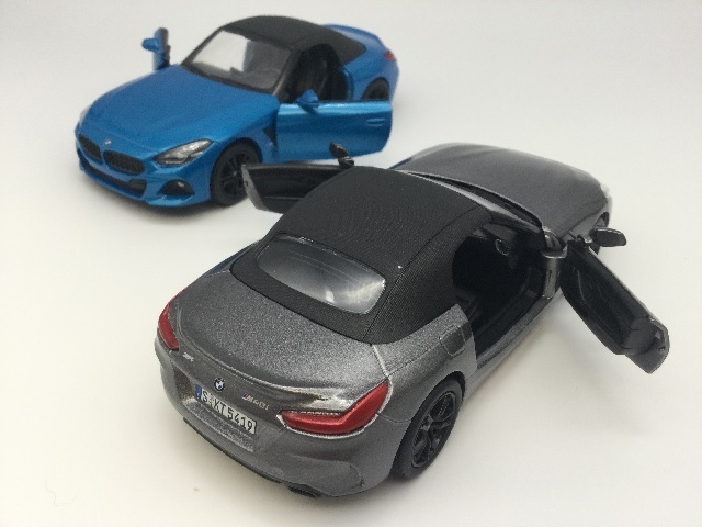 1台売り　メタリックブルー　 1/34 BMW Z4 ロードスター　第3世代 ベーエムベー　ミニカー　ドイツ車 スポーツカー オープンカー 欧州車_画像4