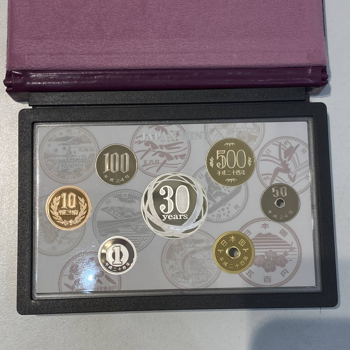 5百円貨幣誕生30周年 2012プルーフ貨幣セット 30th Anniversary of 500 Yen Coin Proof Coin Set 造幣局 記念 銀貨入り ★45860_画像4