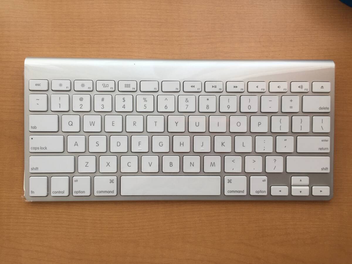 未使用品 Apple Wireless Keyboard (US) MC184LL/B ワイヤレスキーボードの画像1