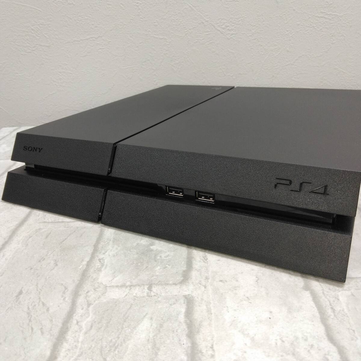 送料無料! SONY PlayStation4 CUH-1200A プレステ4 PS4本体 / CUH-ZCT2J ワイヤレスコントローラー 動作品 ジャンク扱い_画像2