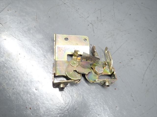 β240430-1 ホンダ キャビーナ90 HF06 (H6年式) 動画有 純正 シートロックホルダー シートキャッチ 破損無し！_画像7