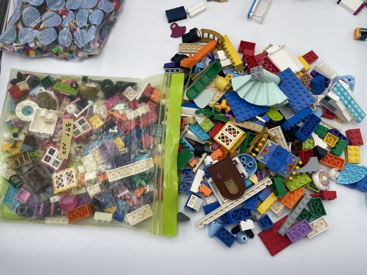 LEGO レゴ ブロック 知育玩具 アナと雪の女王 ディズニー系 女の子パーツ 多め　城パーツなど 約2キロ_画像8