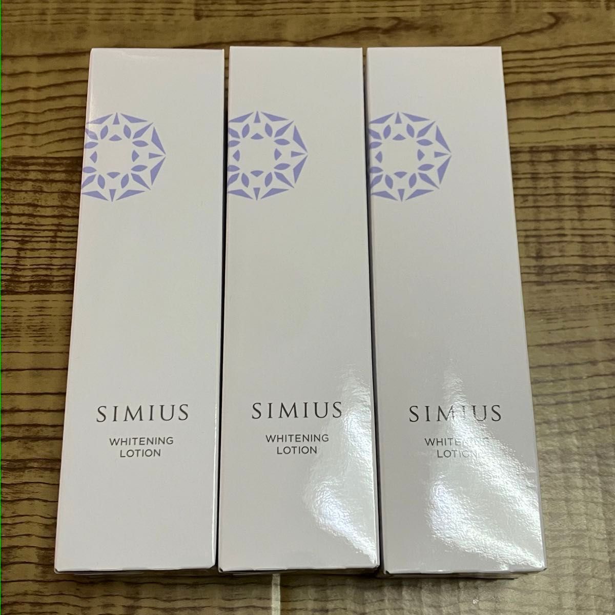 きこ様専用　シミウス　薬用美白ホワイトＣ化粧水　150ml　4本セット