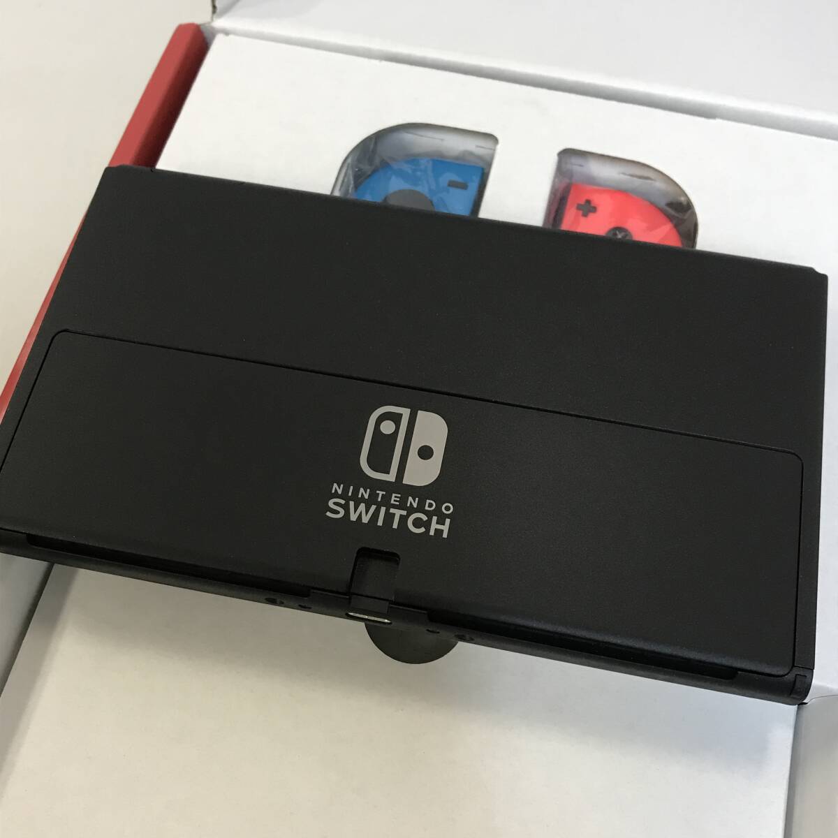 36 任天堂switch 有機EL 本体 ネオンブルー＆ネオンレッド 中古品 (80)の画像8