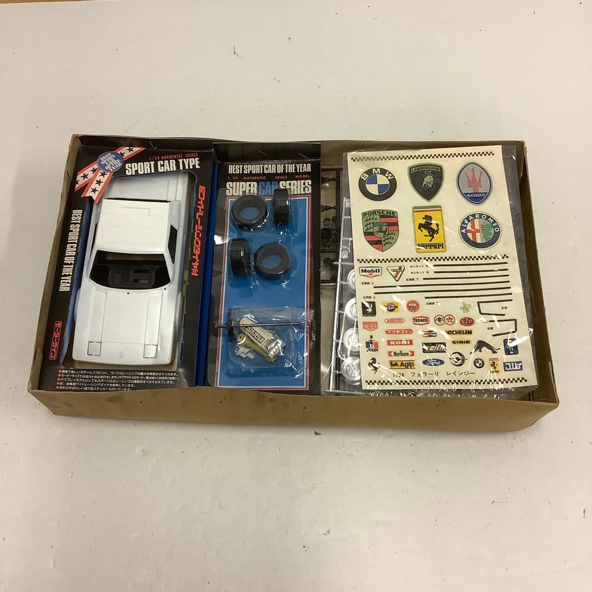 42 【未組立品】ベルトーネフェラーリレインボー プラモデル （80）_画像4